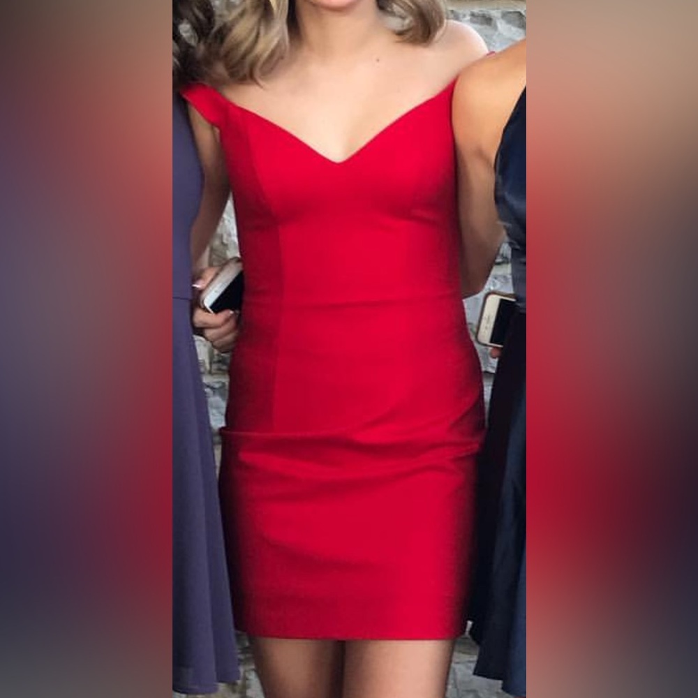 Sherri Hill Red Off-Shoulder Bodycon Dress - Picture 3 of 4